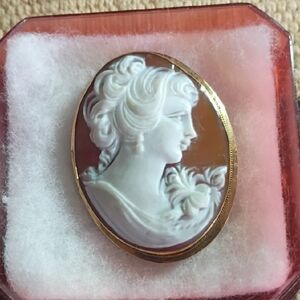 Victorian Ivory 18k Gold & Tortoise Shell Cameo Can be worn as Broach or Pendent